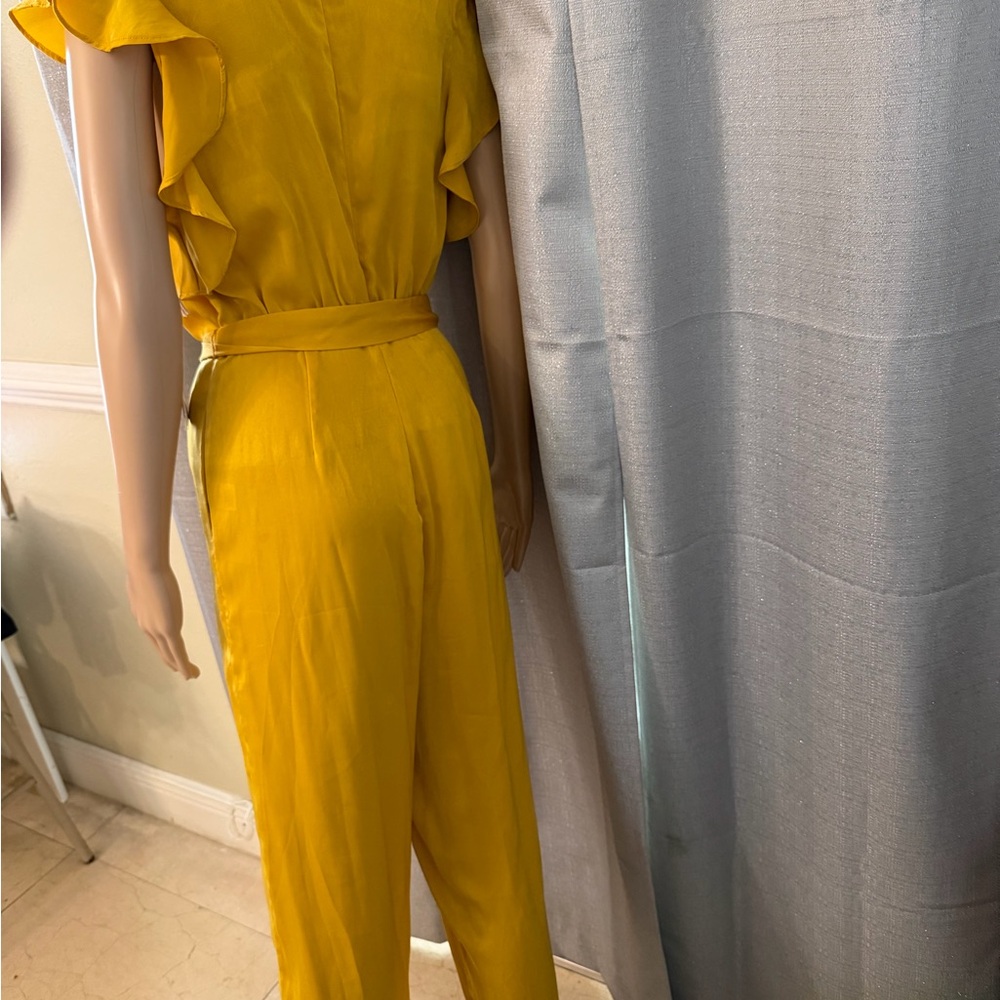TULAROSA SUNSET YELLOW SATIN JUMPSUIT SIZE SMALL NEW WITH THE TAGS - Picture 8 of 8